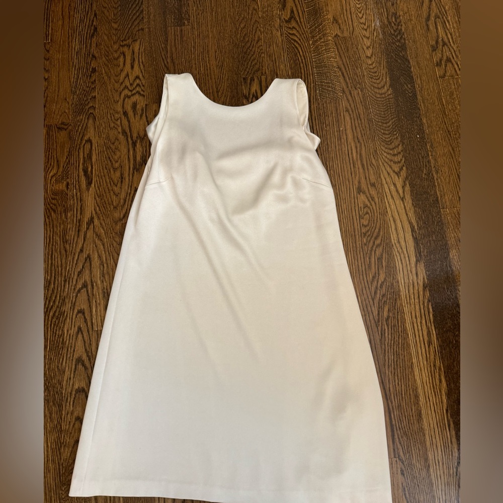 Alice + Olivia, white backless dress. Size large